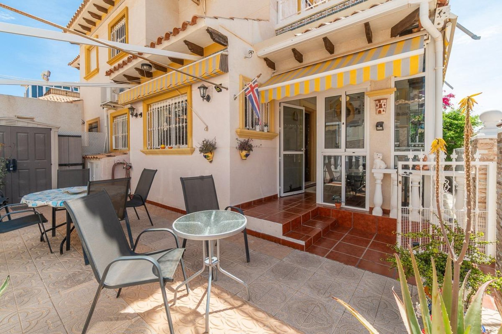 Resale - Townhouse * - Orihuela Costa * - Playa Flamenca *