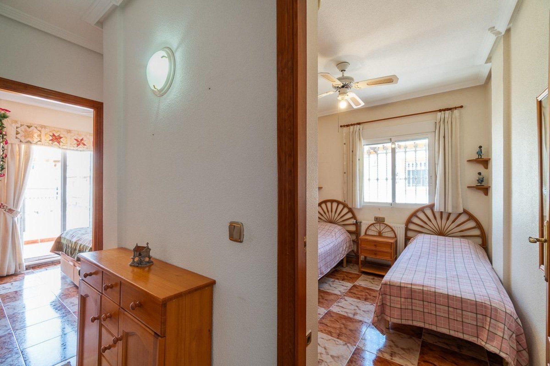 Resale - Townhouse * - Orihuela Costa * - Playa Flamenca *