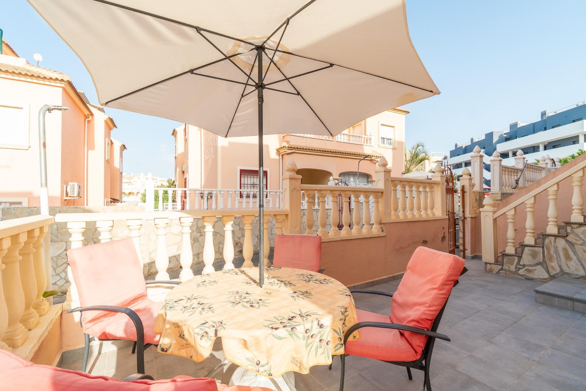 Resale - Townhouse * - Orihuela Costa * - Playa Flamenca *