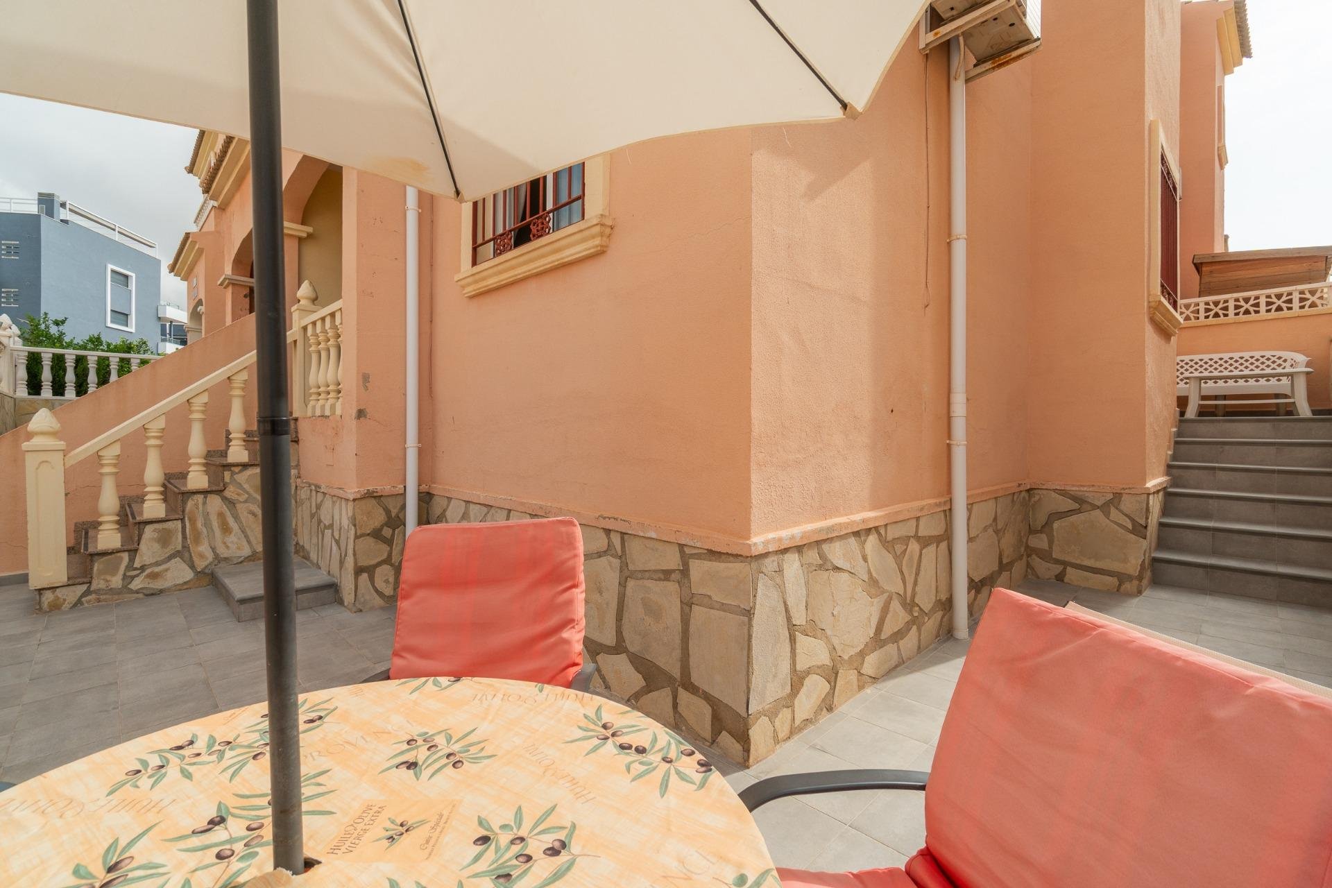 Resale - Townhouse * - Orihuela Costa * - Playa Flamenca *