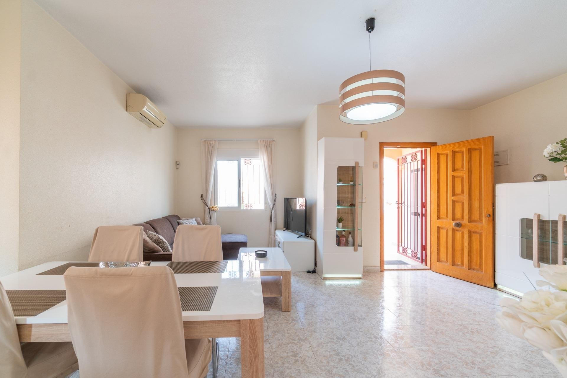 Resale - Townhouse * - Orihuela Costa * - Playa Flamenca *