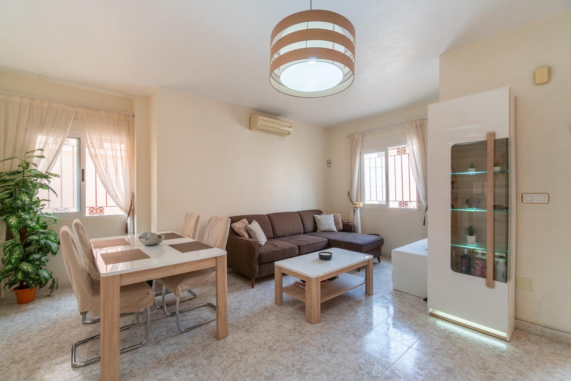 Resale - Townhouse * - Orihuela Costa * - Playa Flamenca *