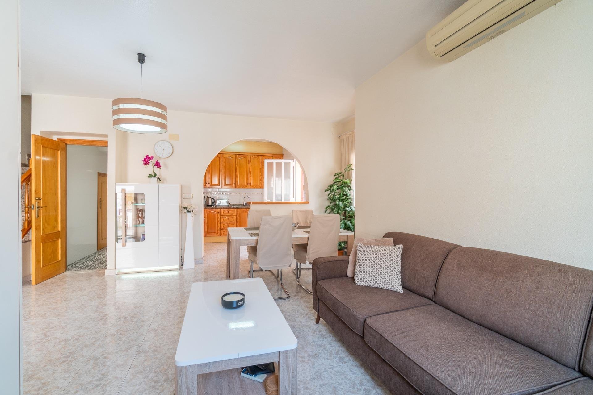 Resale - Townhouse * - Orihuela Costa * - Playa Flamenca *