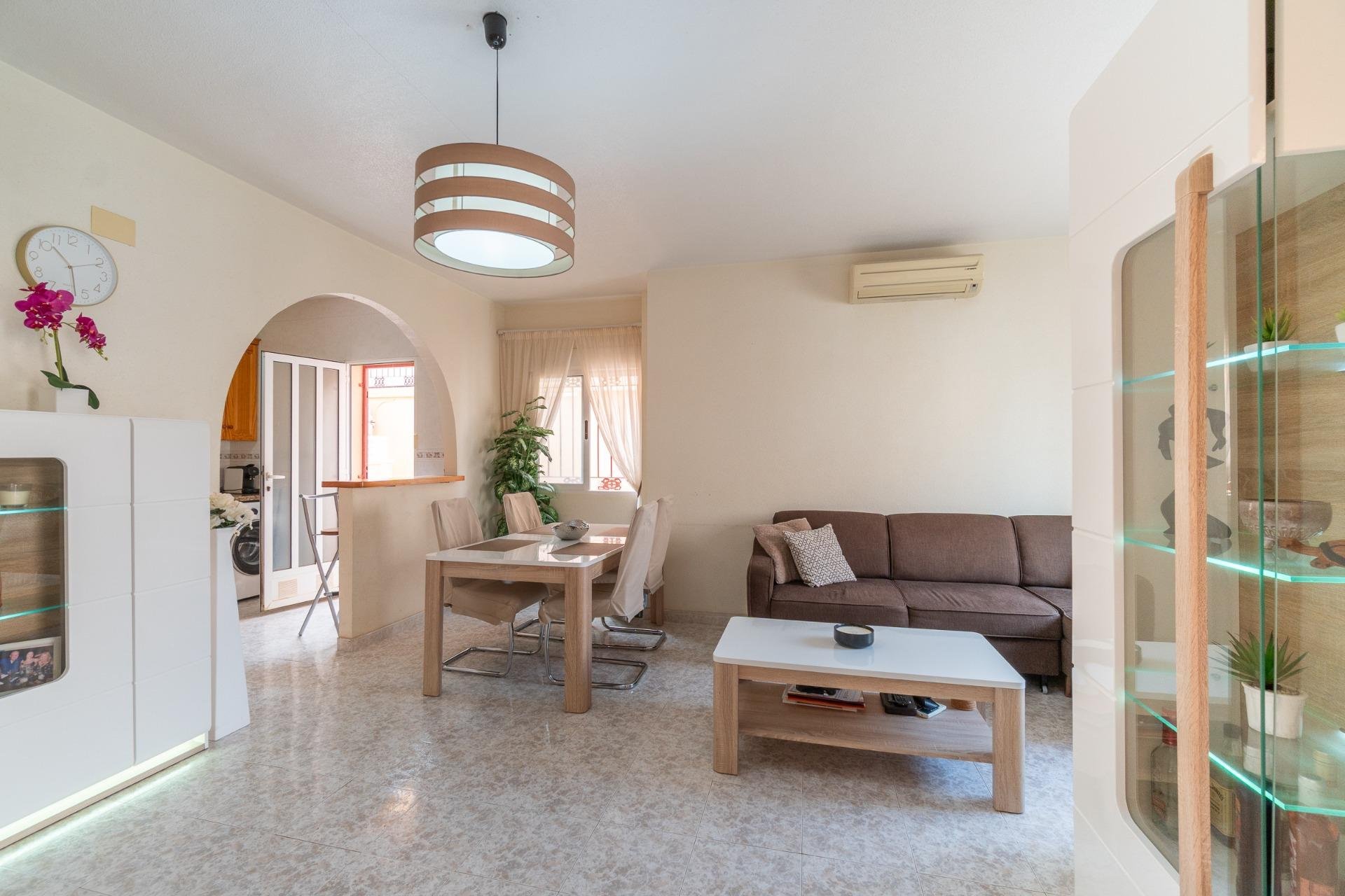 Resale - Townhouse * - Orihuela Costa * - Playa Flamenca *