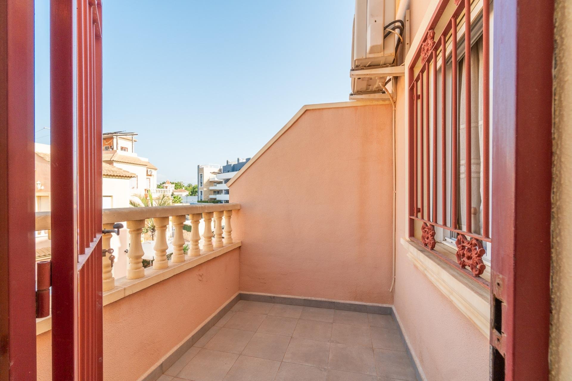 Resale - Townhouse * - Orihuela Costa * - Playa Flamenca *