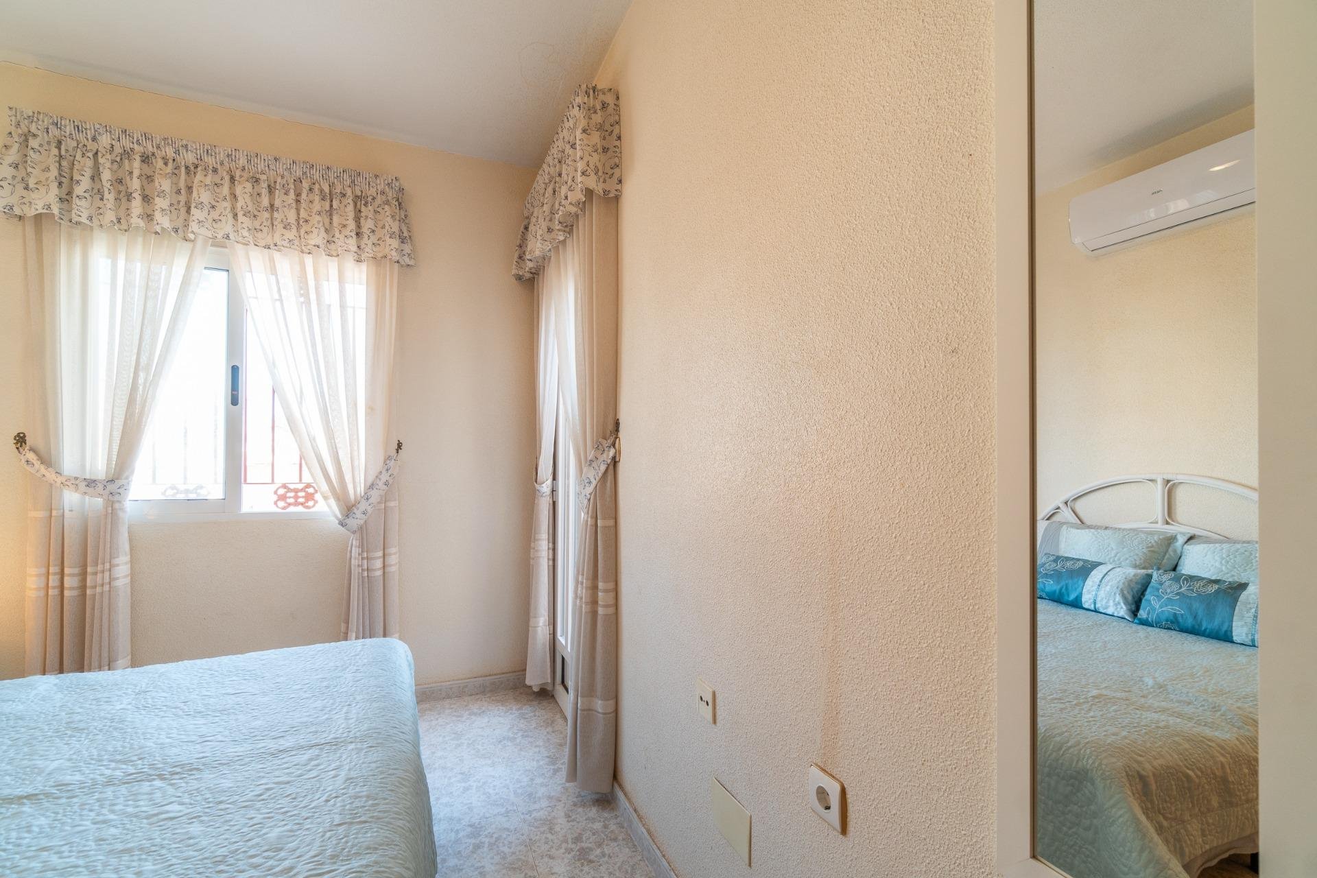 Resale - Townhouse * - Orihuela Costa * - Playa Flamenca *
