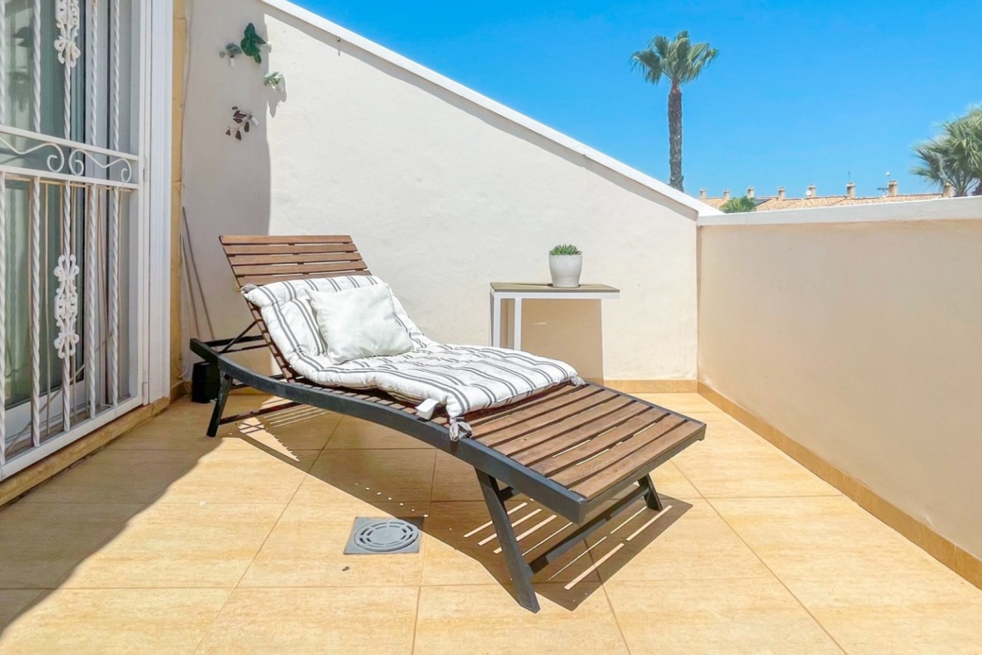 Resale - Townhouse * - Orihuela Costa * - Punta Prima *