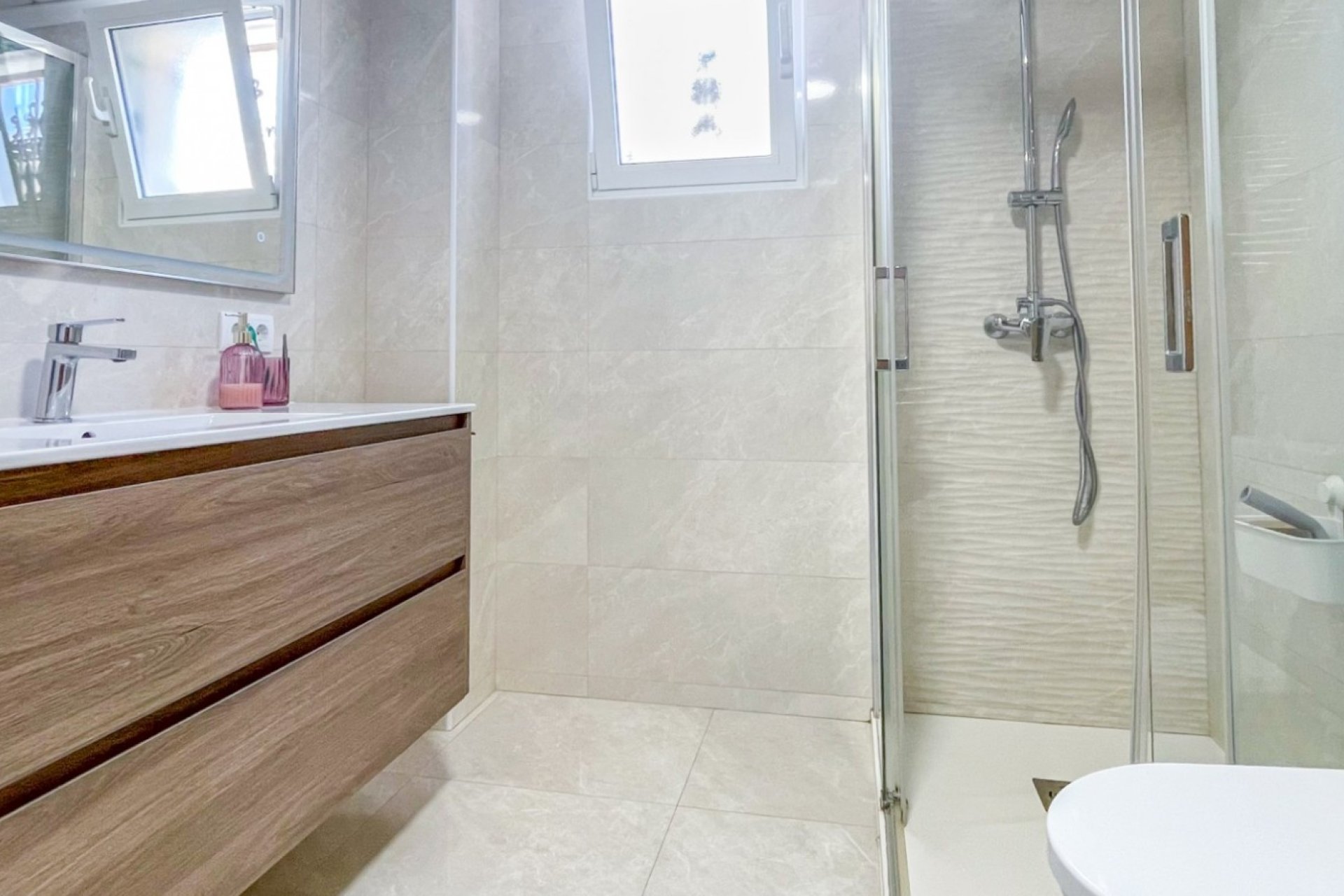 Resale - Townhouse * - Orihuela Costa * - Punta Prima *