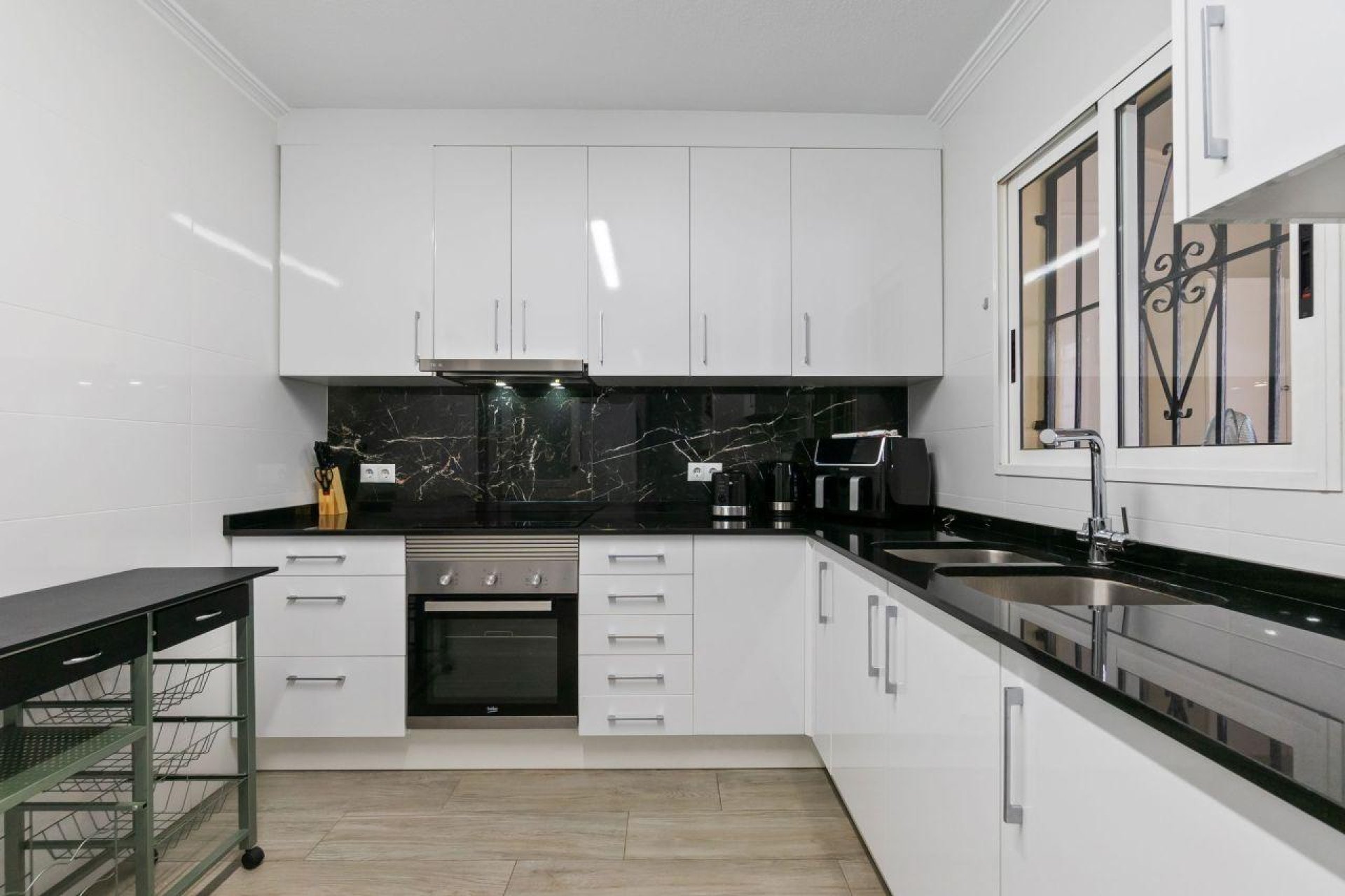 Resale - Townhouse * - Orihuela Costa * - Punta Prima *