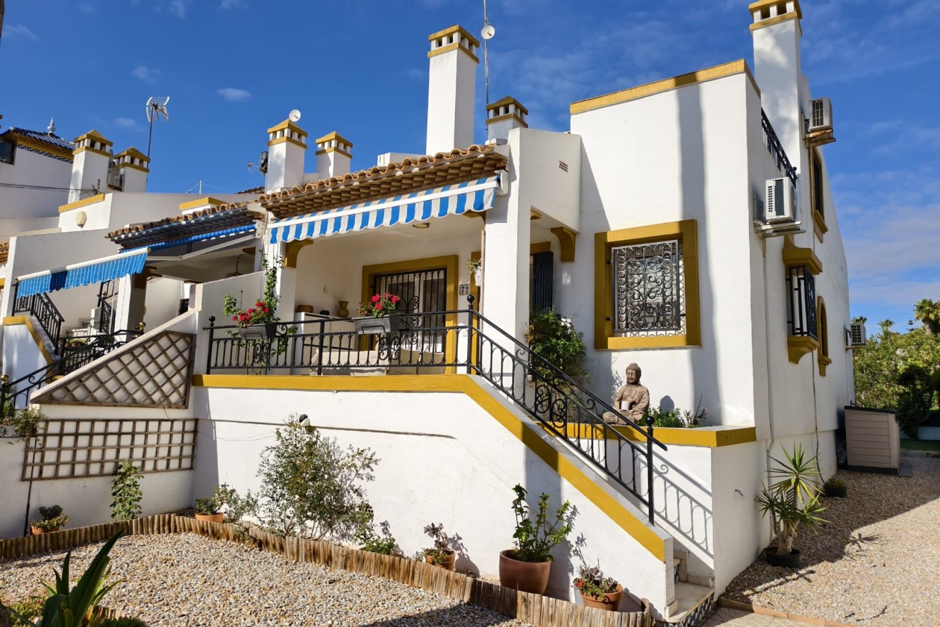 Resale - Townhouse * - Orihuela Costa - Villamartín