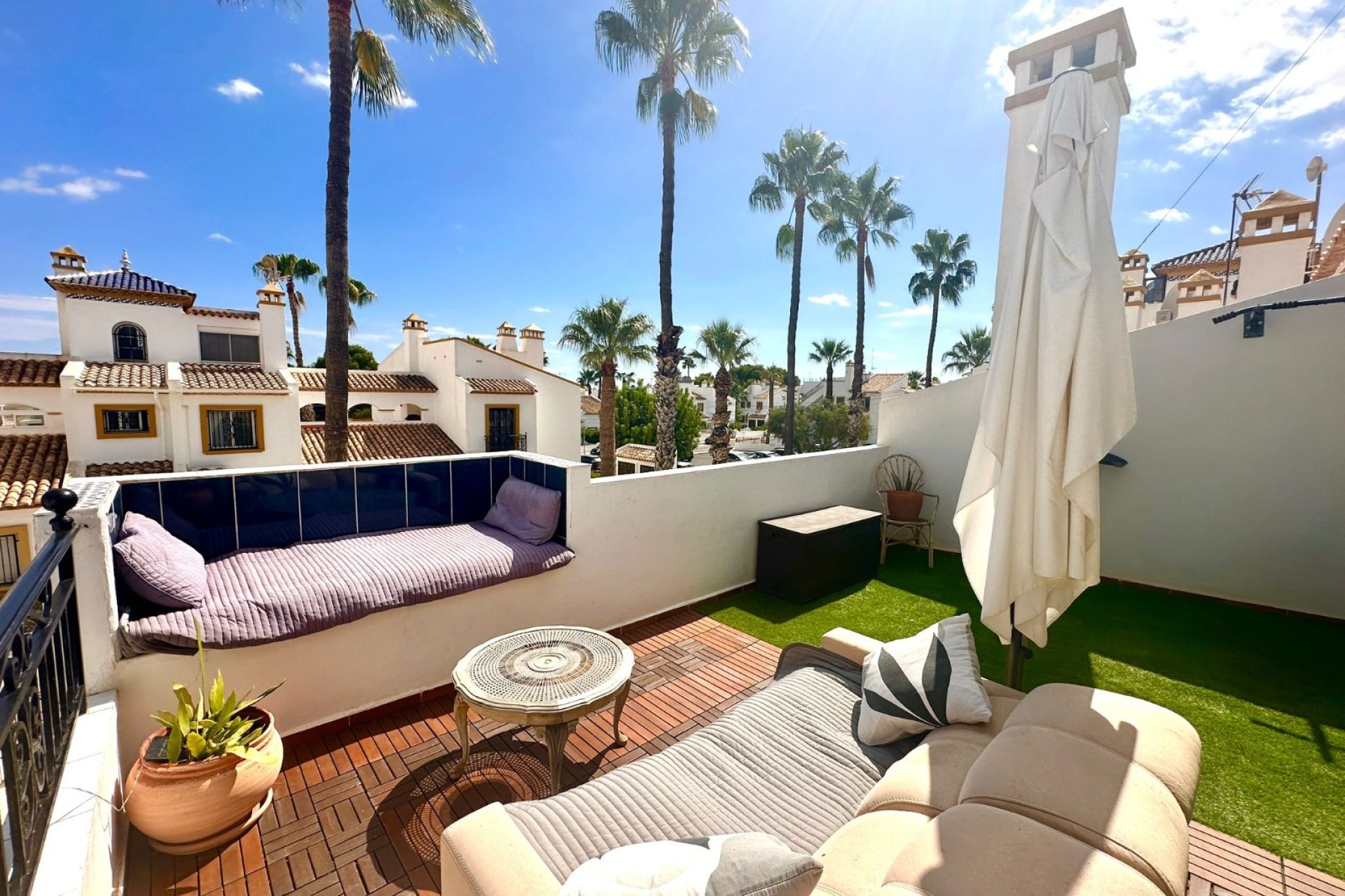 Resale - Townhouse * - Orihuela Costa - Villamartín