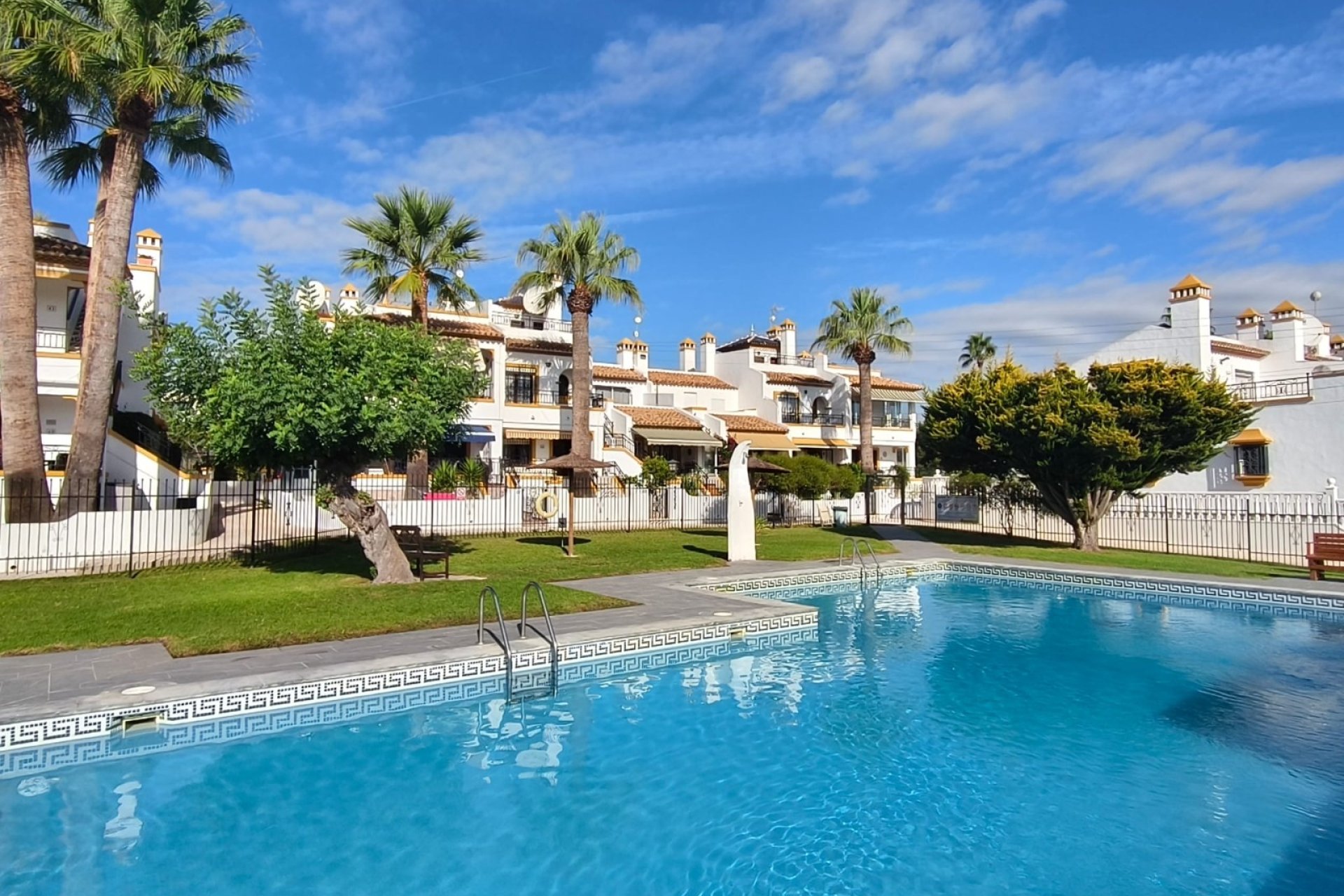 Resale - Townhouse * - Orihuela Costa - Villamartín