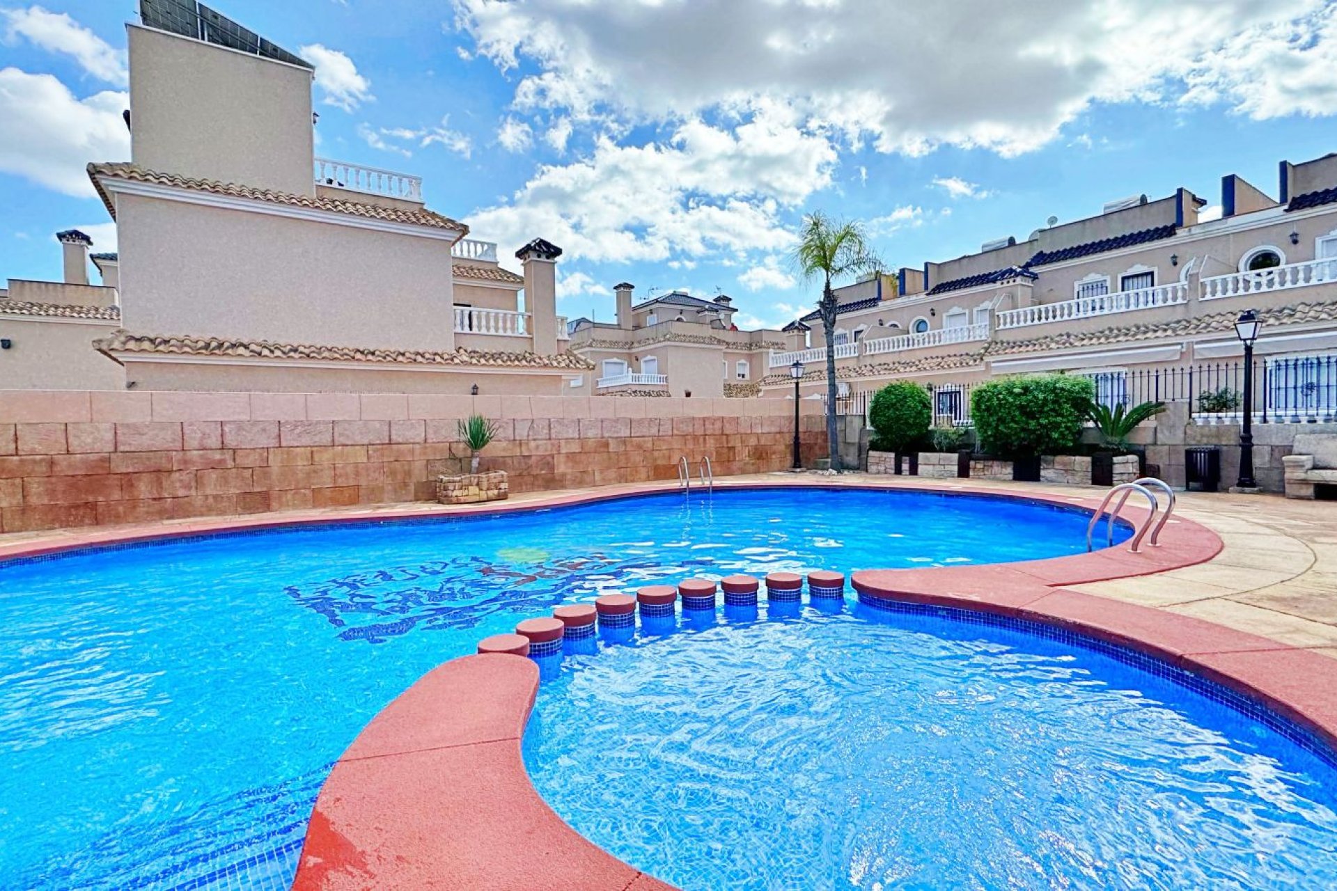 Resale - Townhouse * - Orihuela Costa - Villamartín