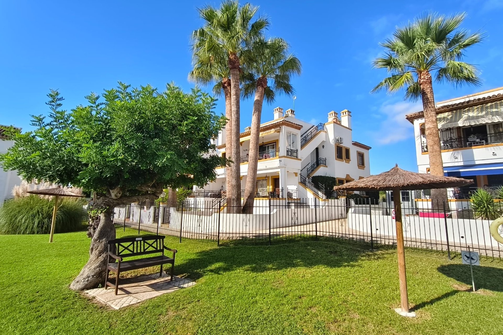 Resale - Townhouse * - Orihuela Costa * - Villamartín * 