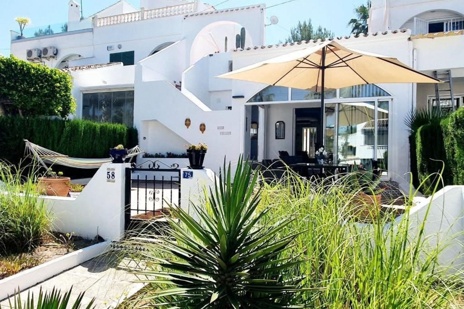 Resale - Townhouse * - Orihuela Costa * - Villamartín * 