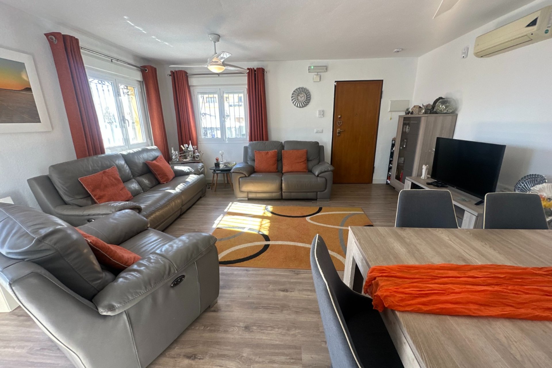 Resale - Townhouse * - Orihuela * - Entre Naranjos *