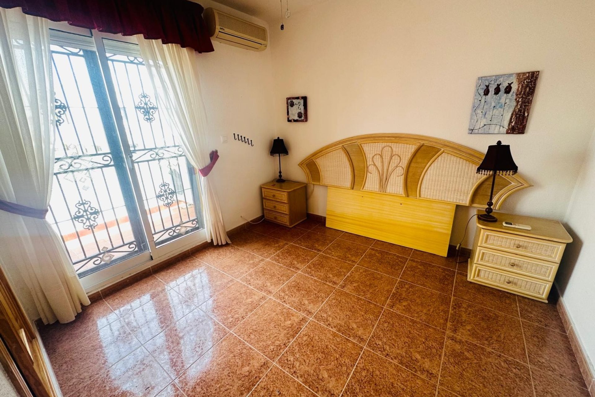 Resale - Townhouse * - Orihuela * - Entre Naranjos *