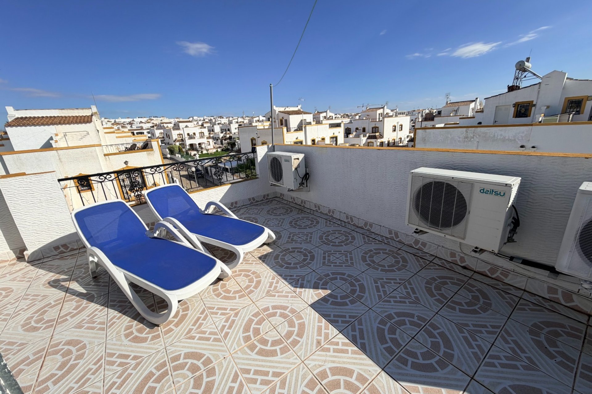 Resale - Townhouse * - Orihuela * - Entre Naranjos *