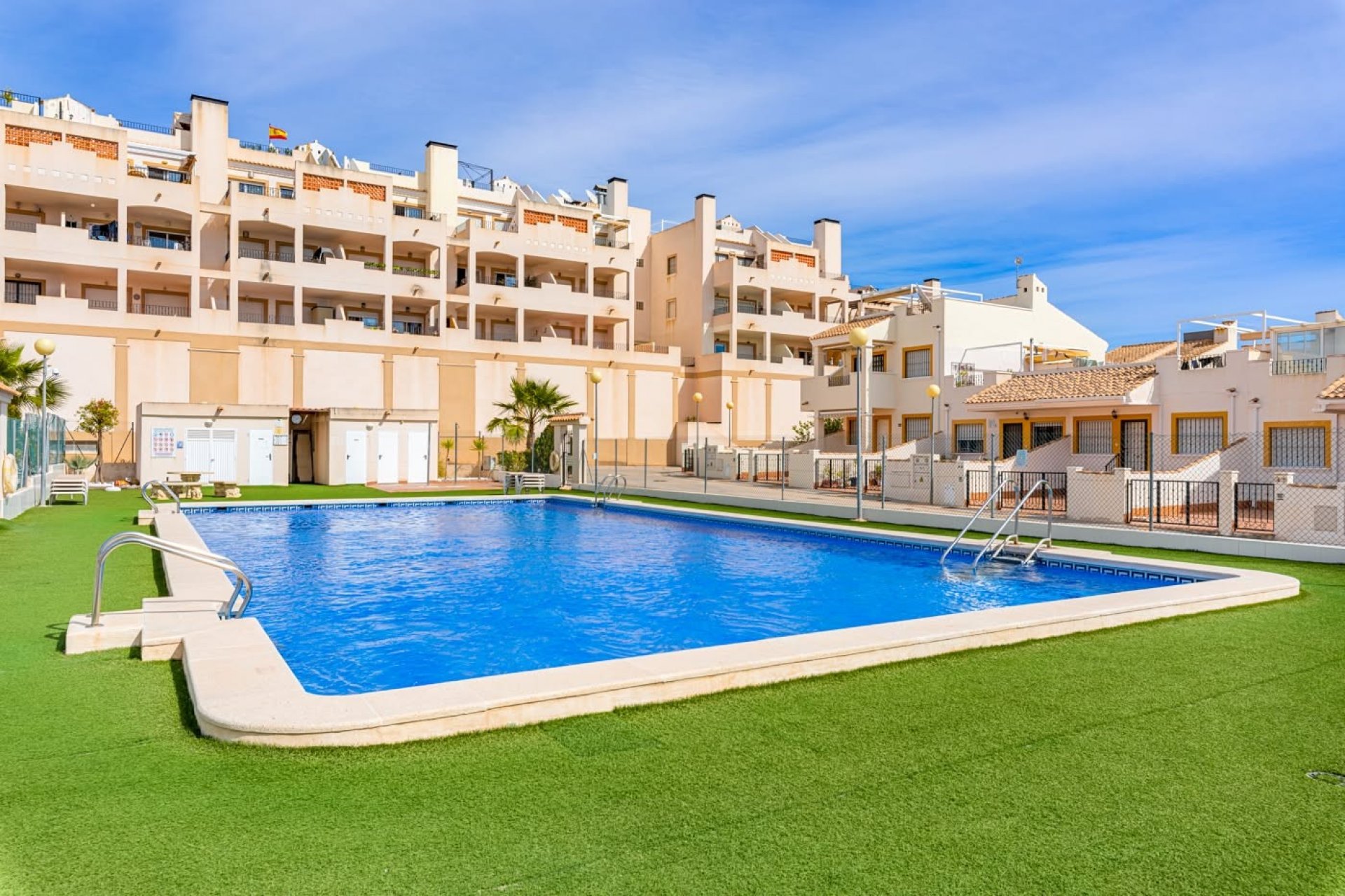 Resale - Townhouse * - Orihuela * - Entre Naranjos *