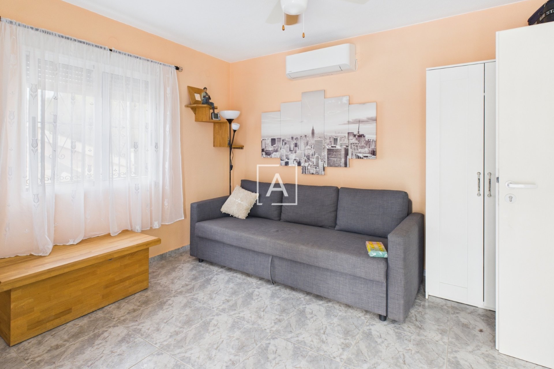 Resale - Townhouse * - Pinar de Campoverde *