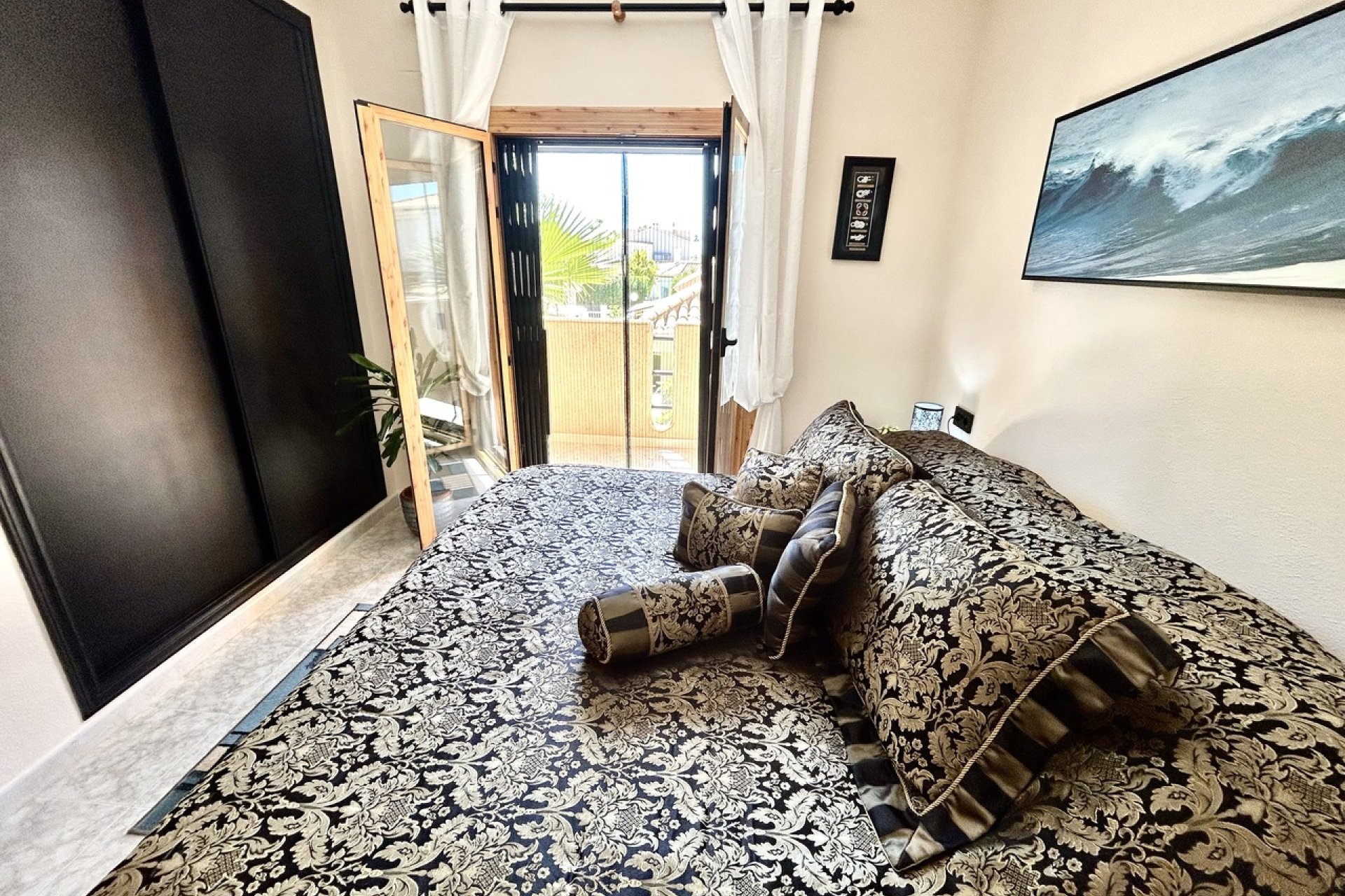 Resale - Townhouse * - Playa Flamenca *