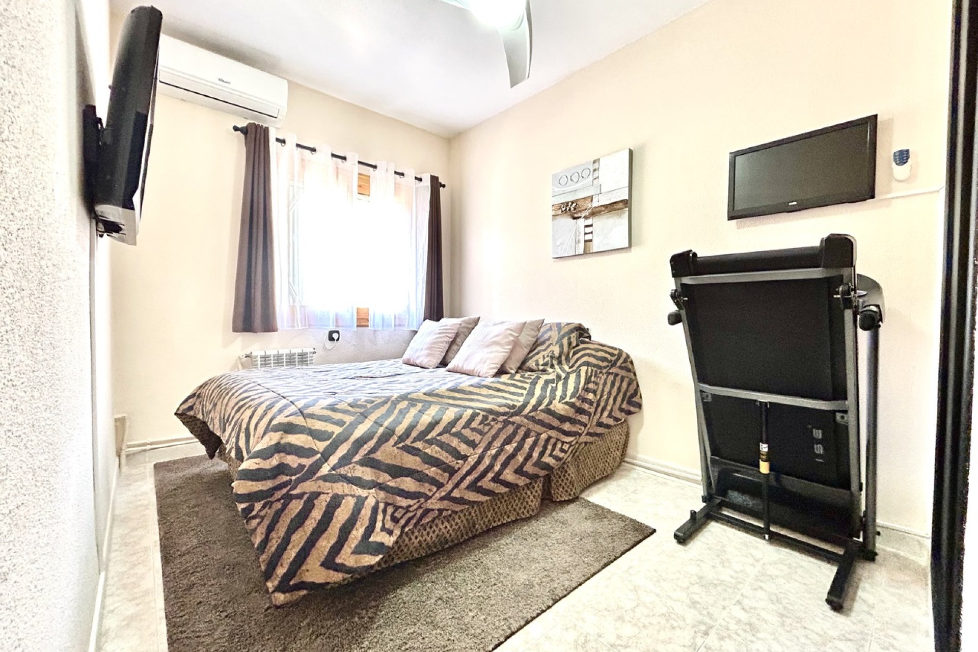 Resale - Townhouse * - Playa Flamenca *