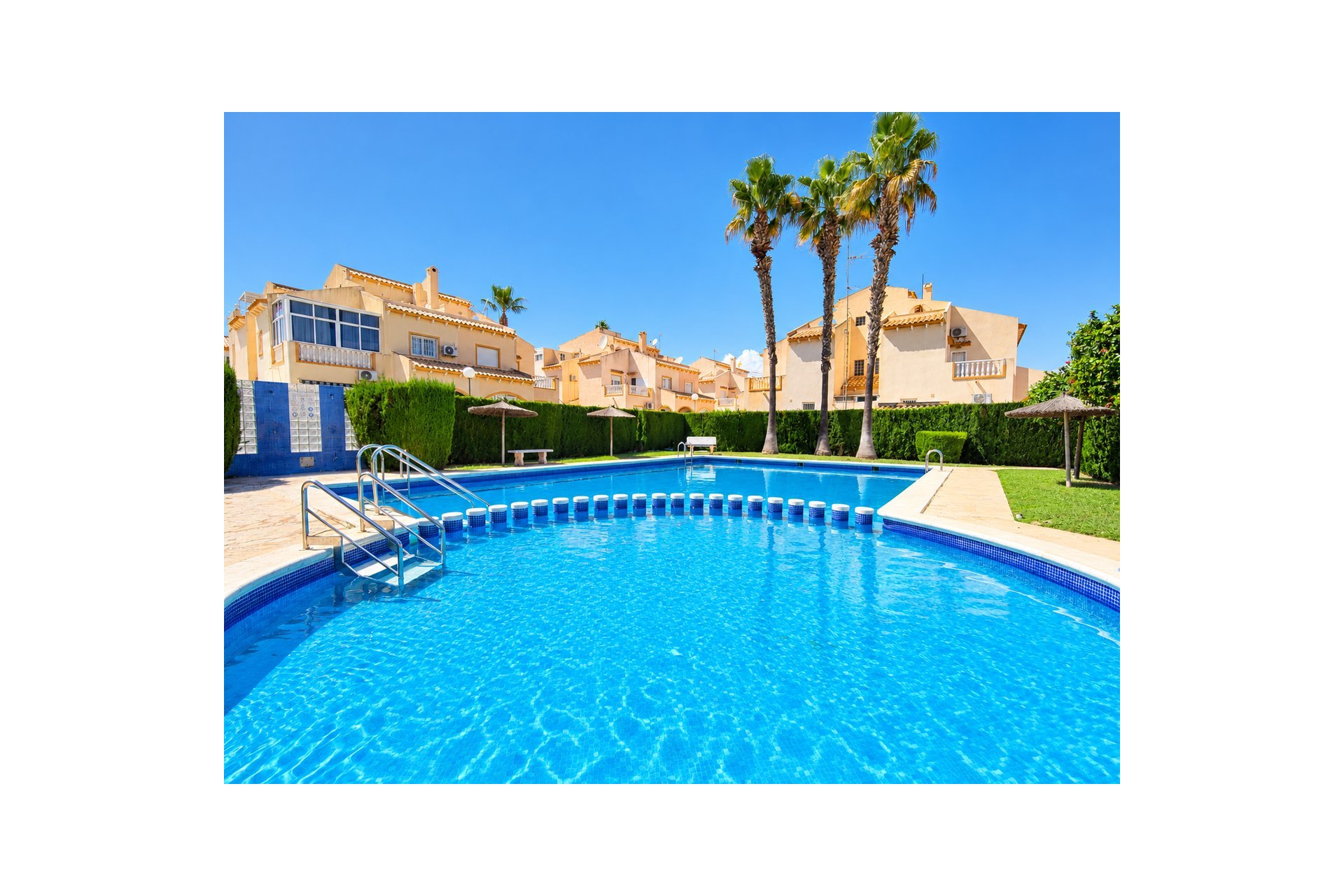 Resale - Townhouse * - Playa Flamenca *