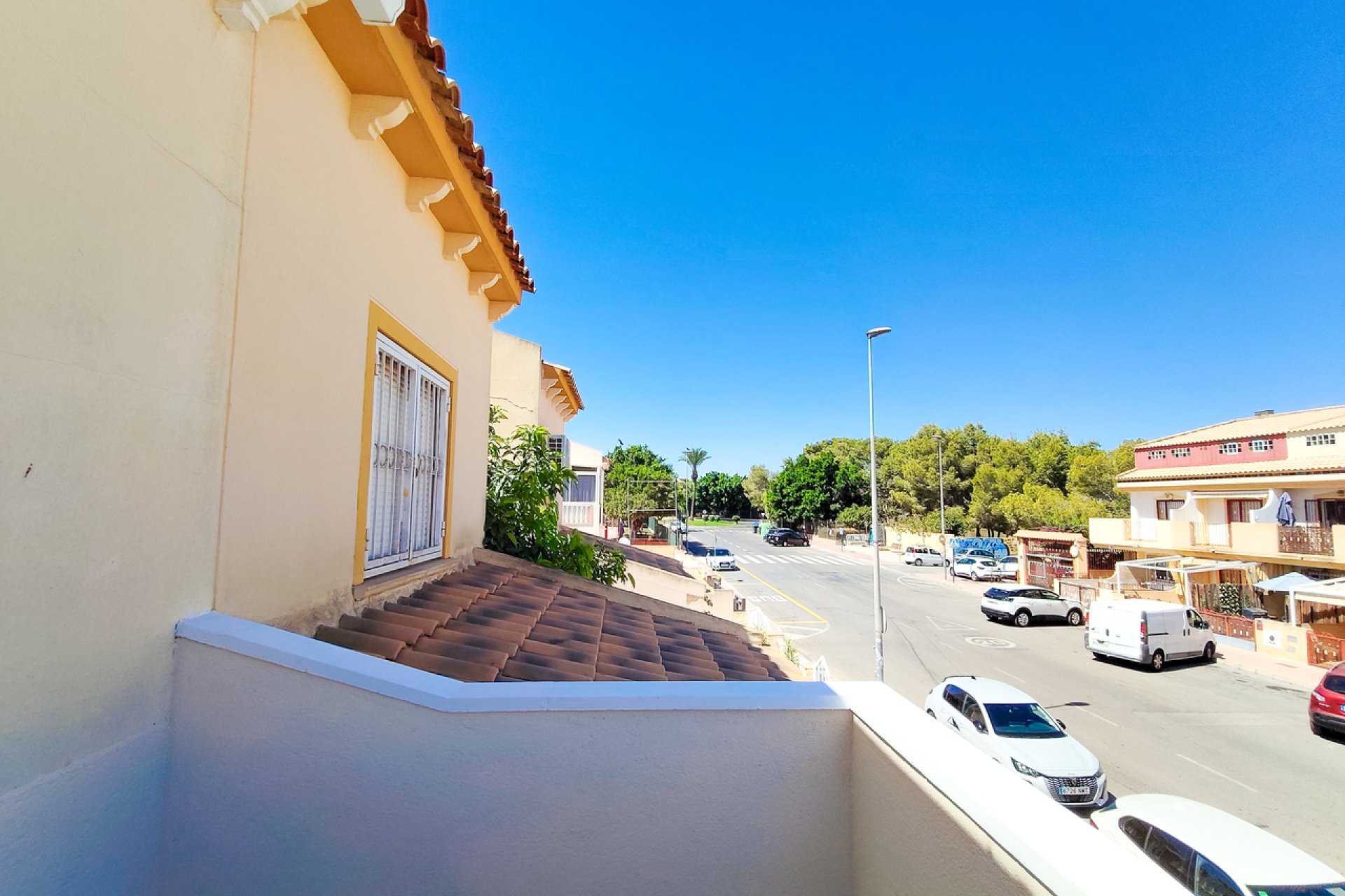 Resale - Townhouse * - Playa Flamenca *