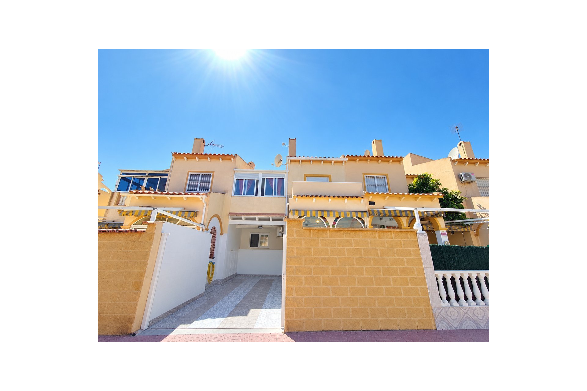 Resale - Townhouse * - Playa Flamenca *