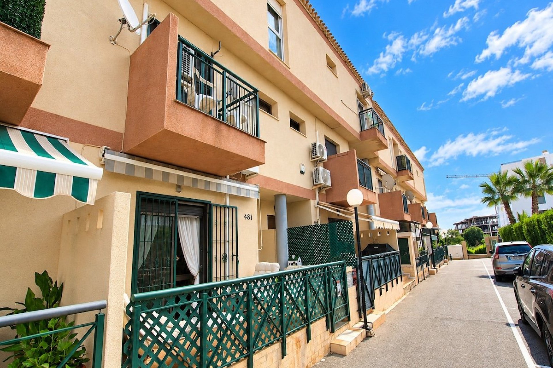 Resale - Townhouse * - Playa Flamenca *