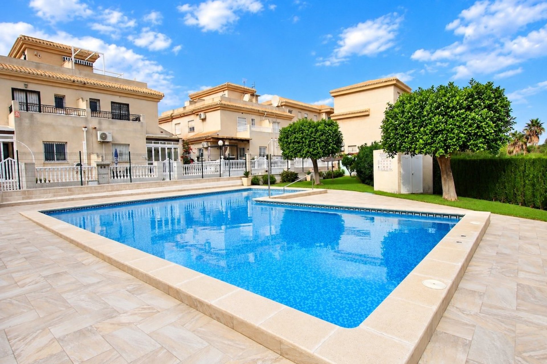 Resale - Townhouse * - Playa Flamenca *