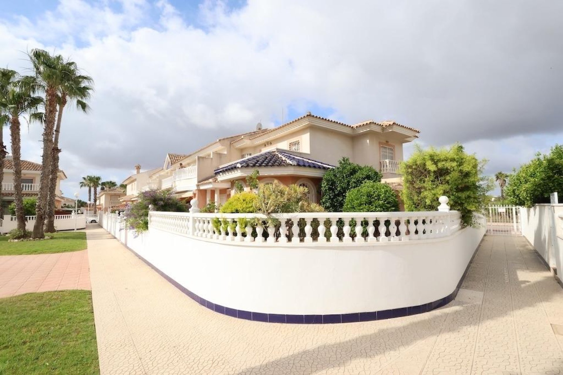 Resale - Townhouse * - Rojales * - Doña Pepa
