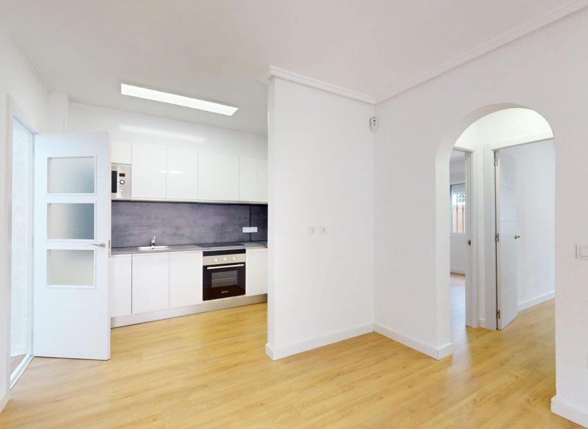 Resale - Townhouse * - San Miguel de Salinas * - Blue lagoon *