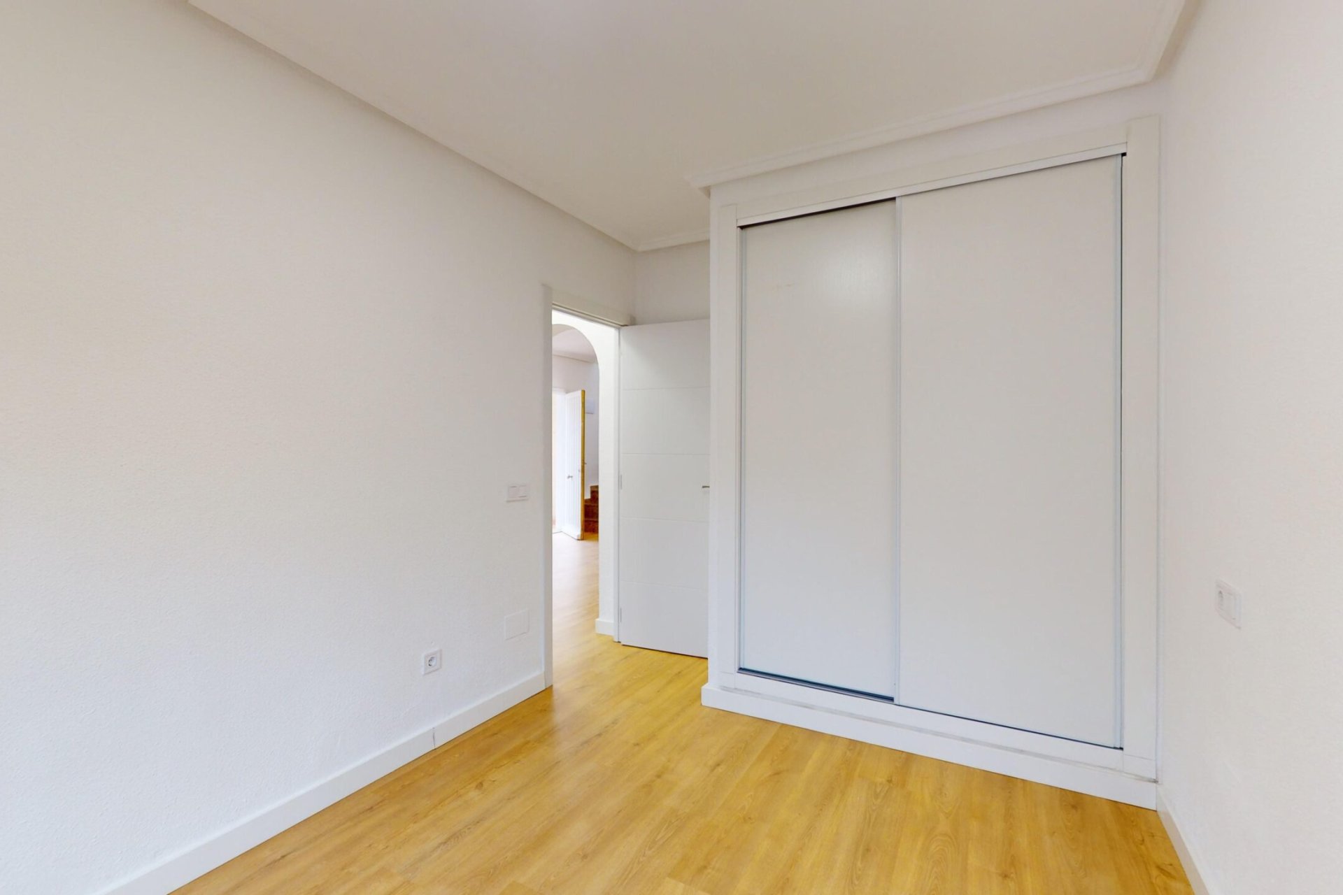 Resale - Townhouse * - San Miguel de Salinas * - Blue lagoon *