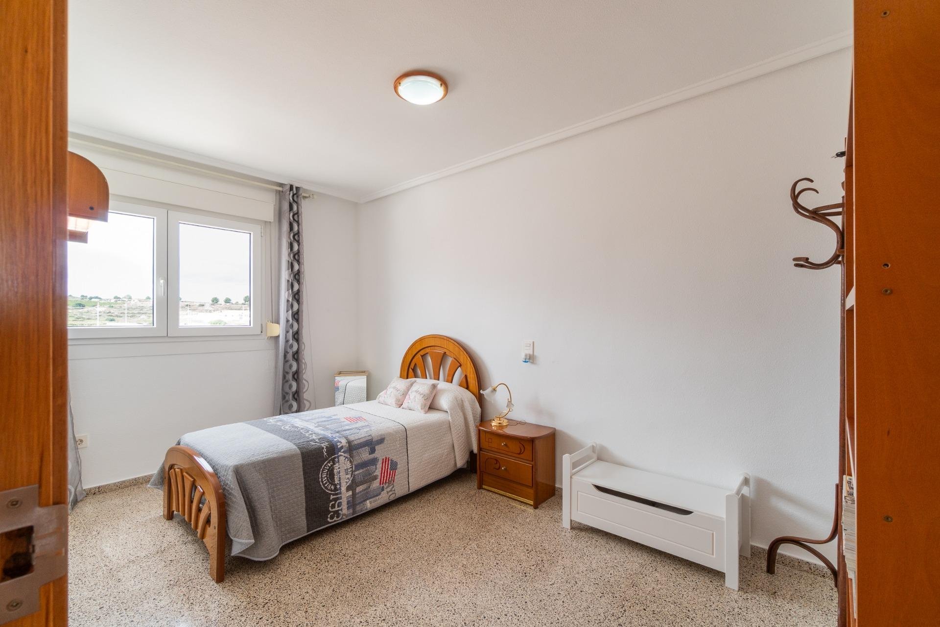 Resale - Townhouse * - San Miguel de Salinas * - Torremendo