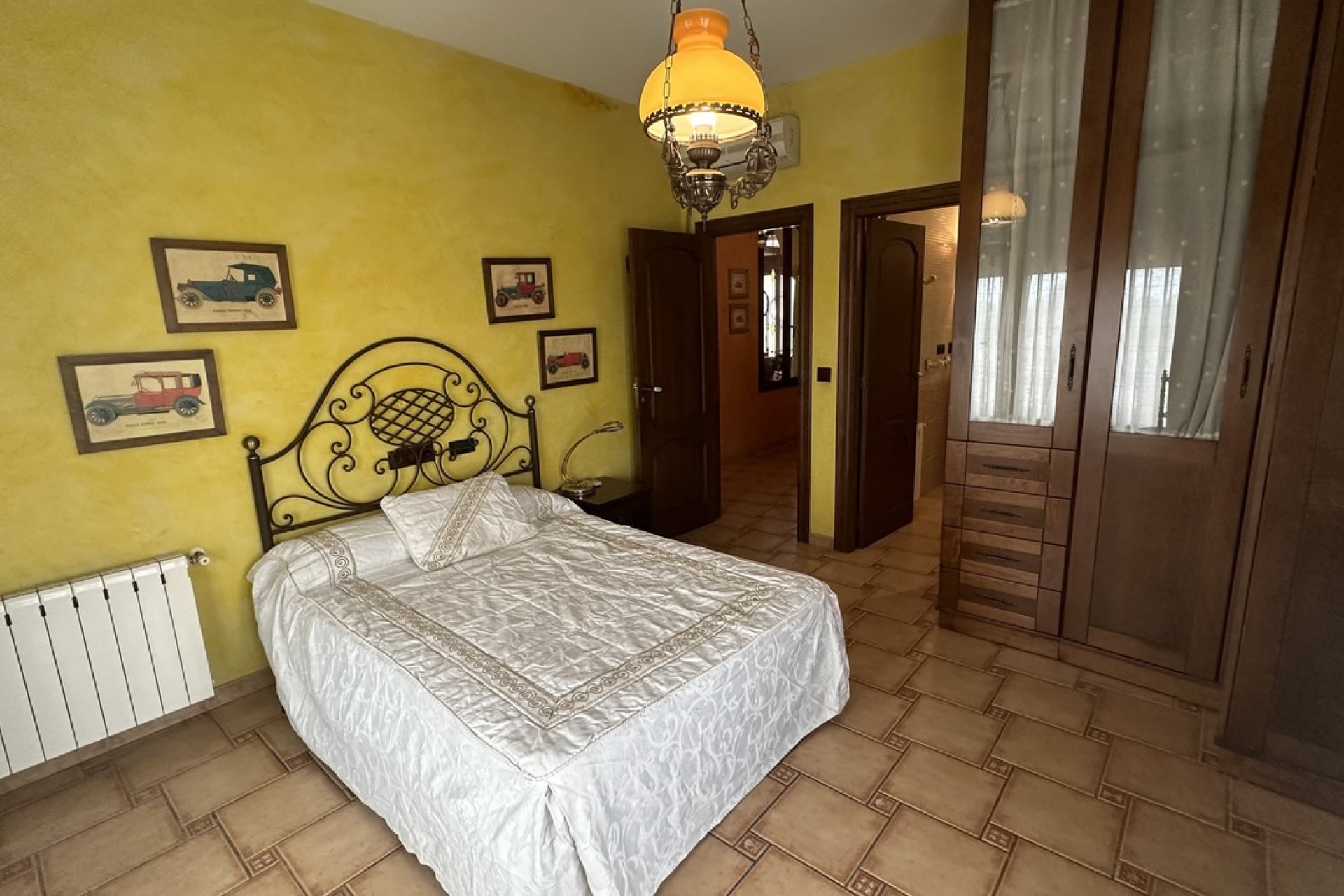 Resale - Townhouse * - San Miguel de Salinas *
