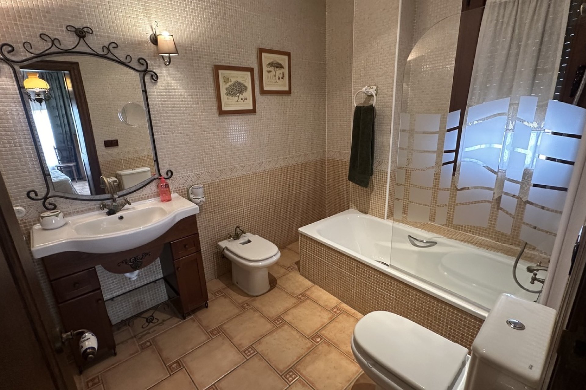 Resale - Townhouse * - San Miguel de Salinas *