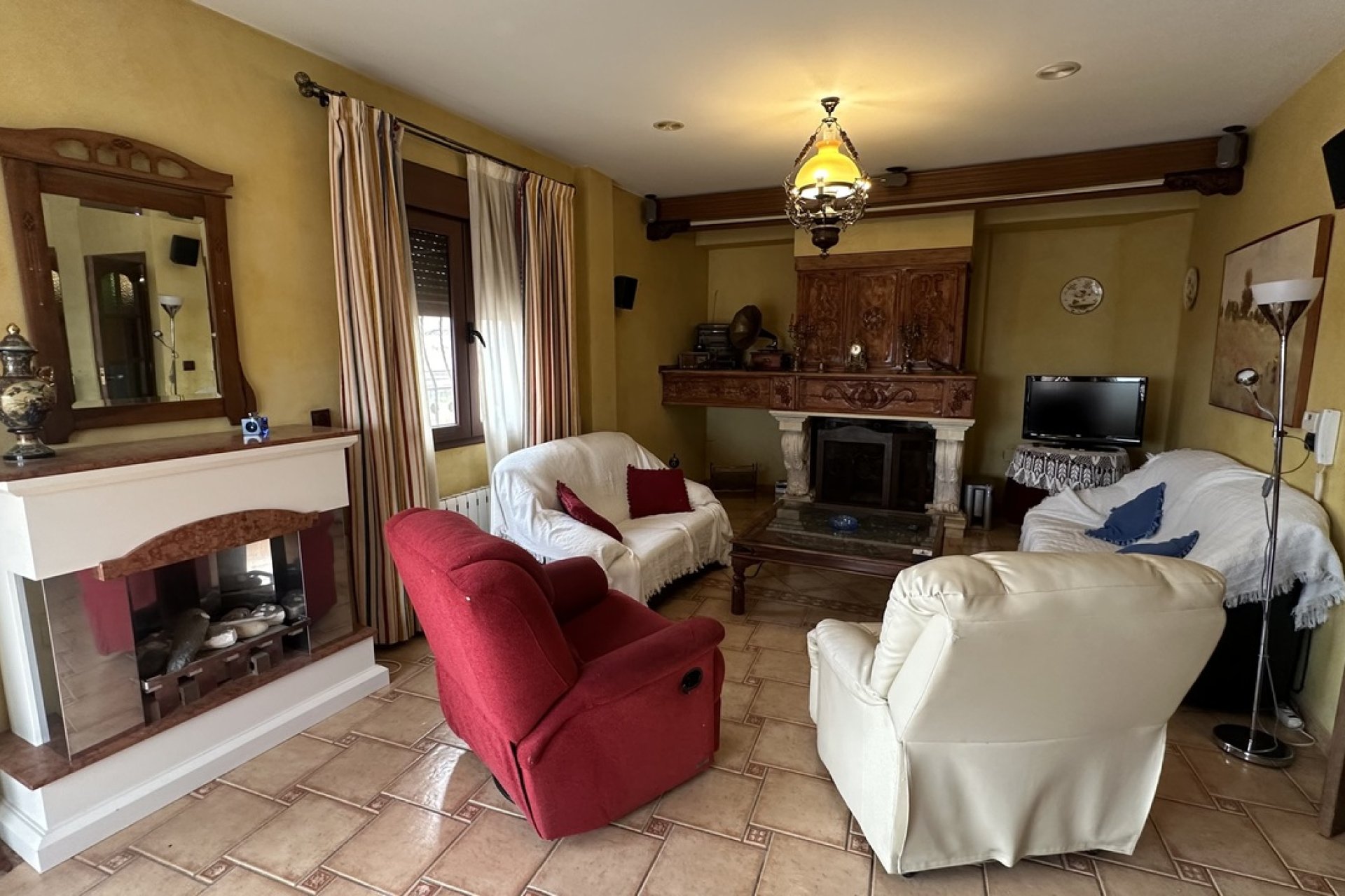 Resale - Townhouse * - San Miguel de Salinas *