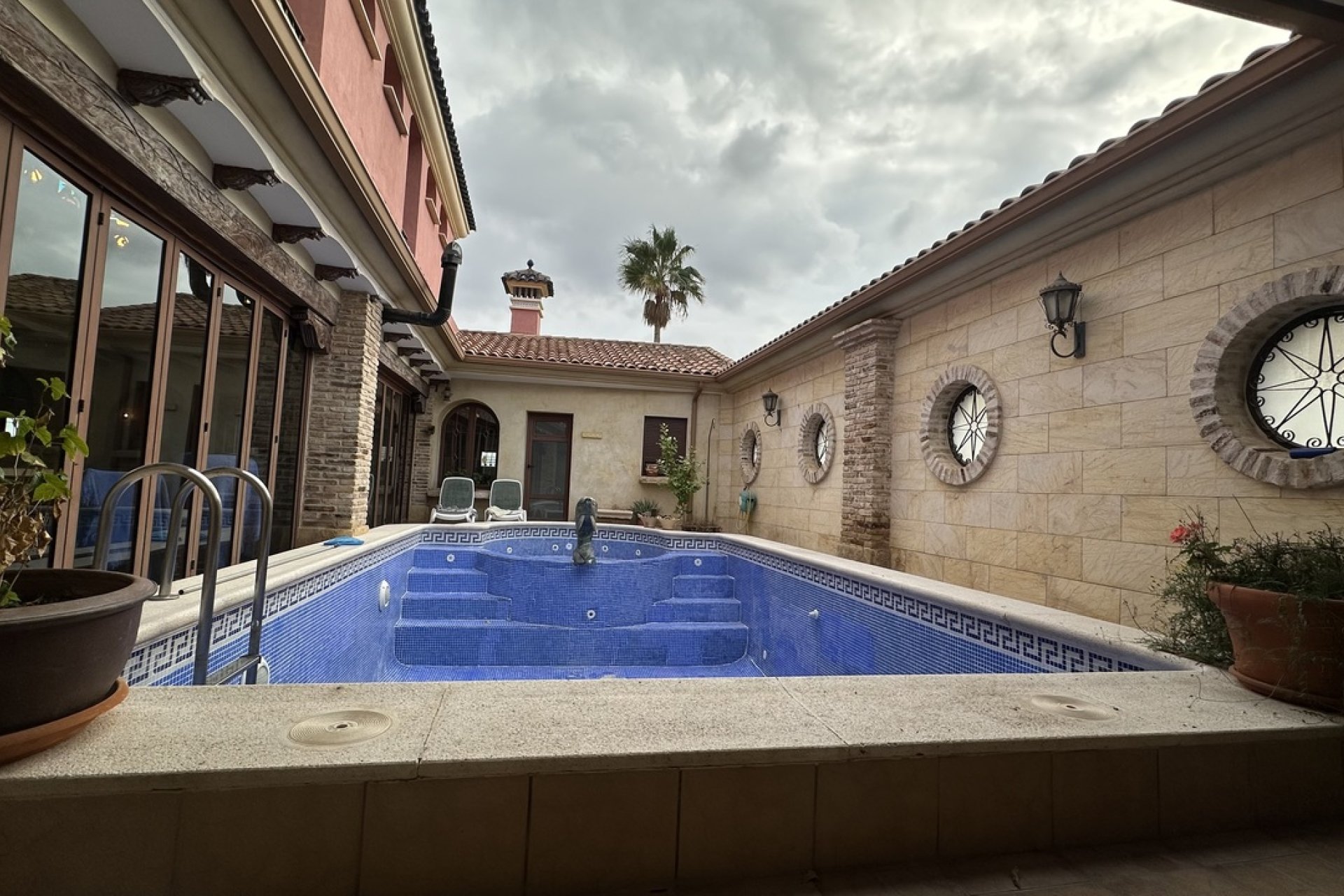 Resale - Townhouse * - San Miguel de Salinas *