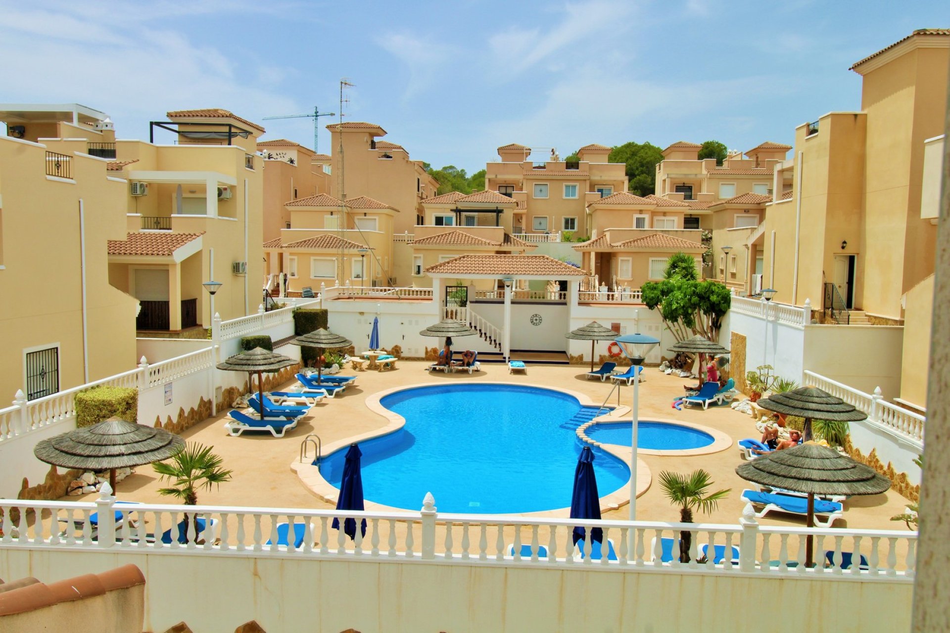 Resale - Townhouse * - San Miguel de Salinas *