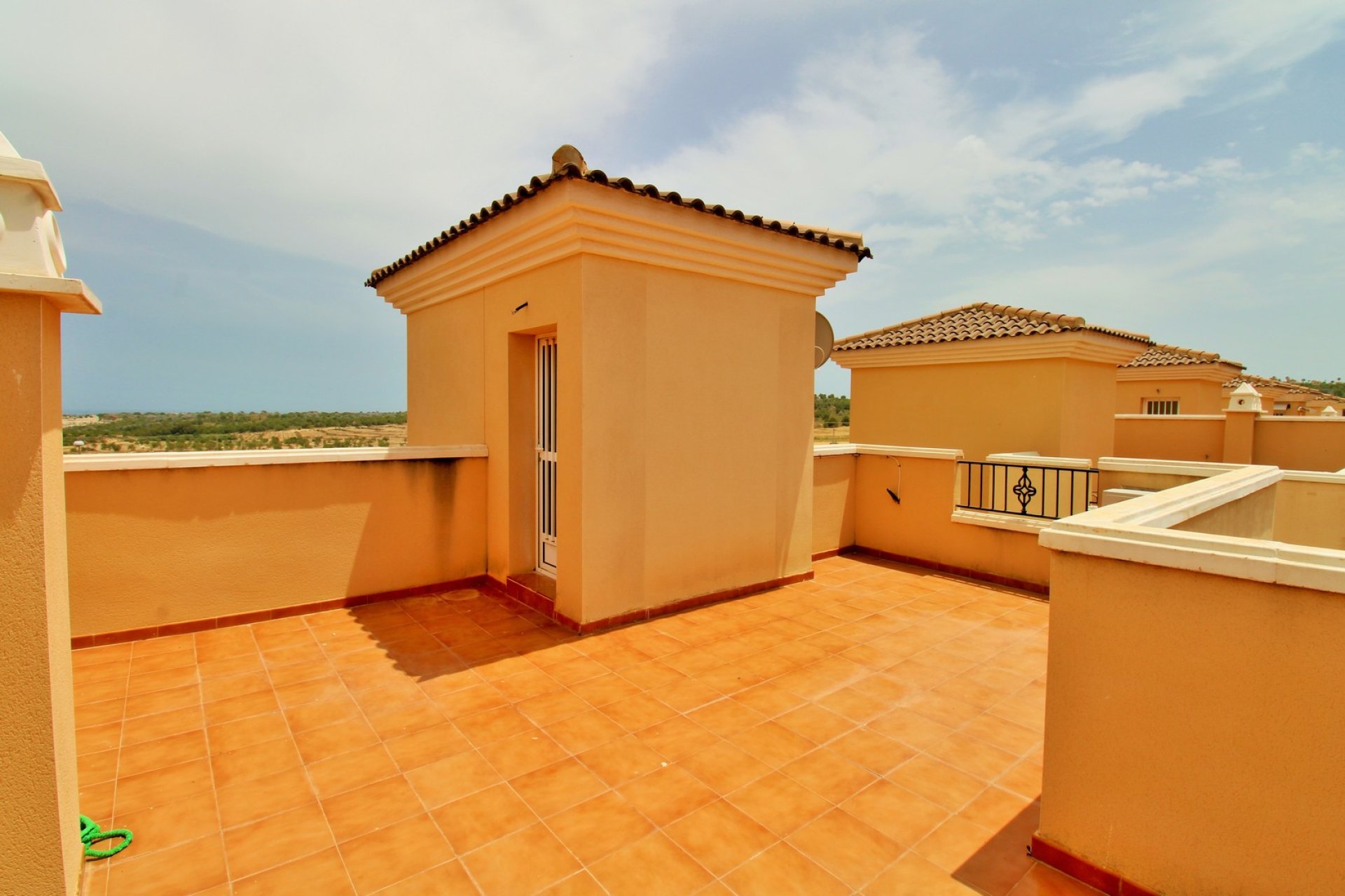 Resale - Townhouse * - San Miguel de Salinas *