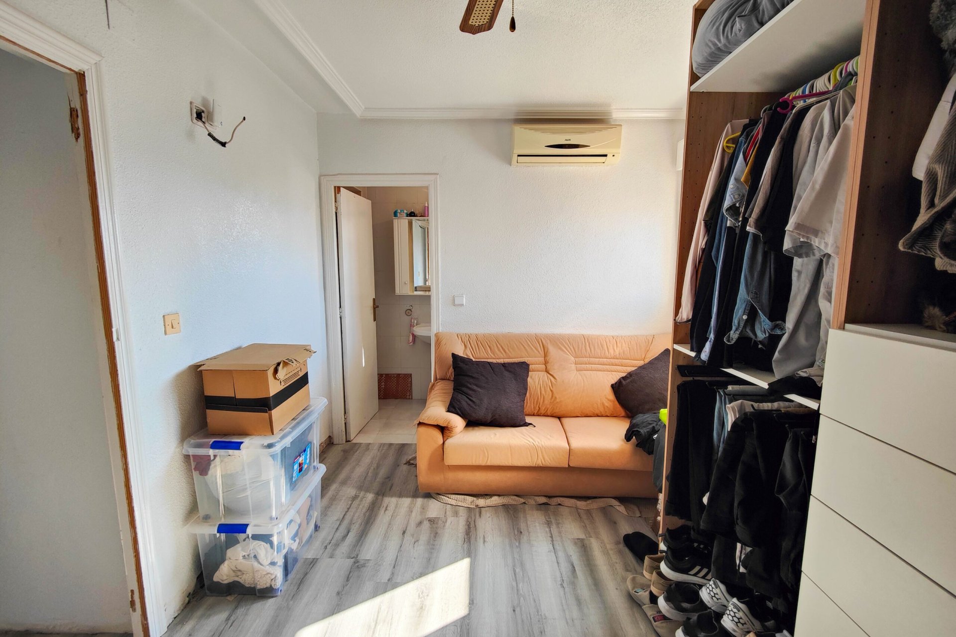 Resale - Townhouse * - San Miguel de Salinas *