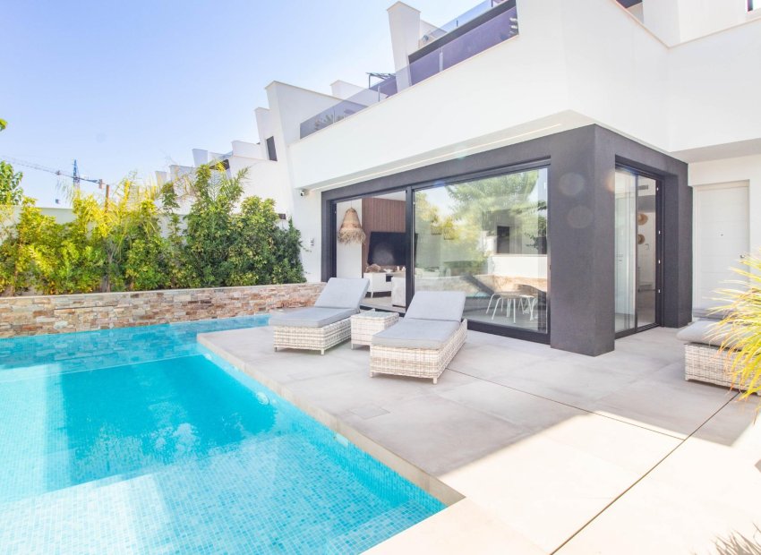 Resale - Townhouse * - Santiago de la Ribera - zona san blas