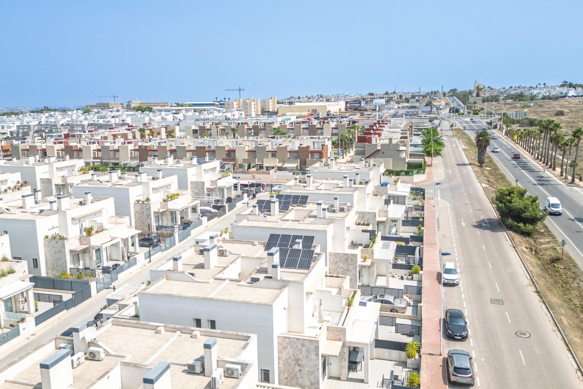 Resale - Townhouse * - Torrevieja - Aguas Nuevas *