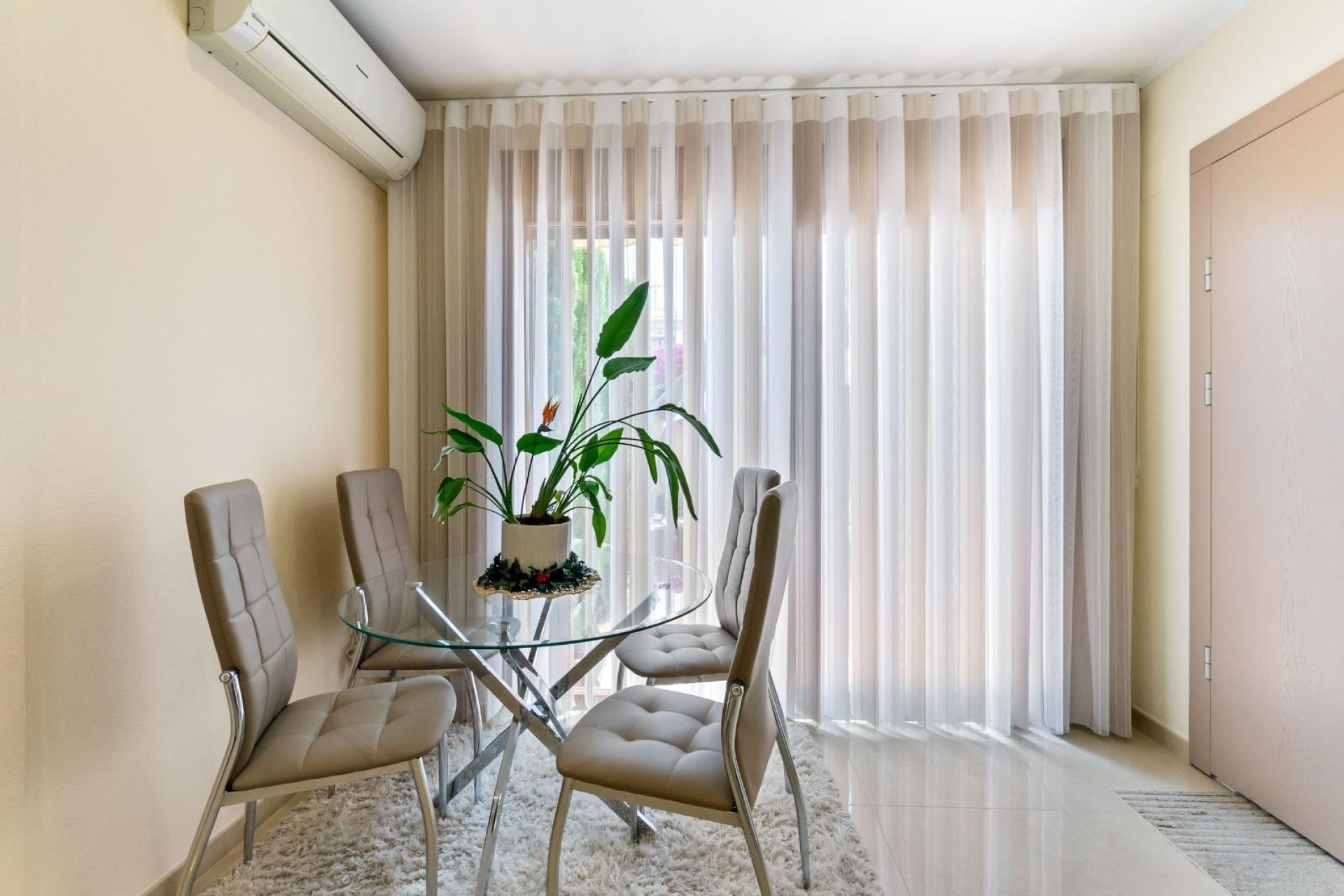 Resale - Townhouse * - Torrevieja - Aguas Nuevas *