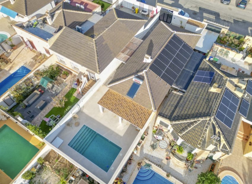 Resale - Townhouse * - Torrevieja * - El chaparral *