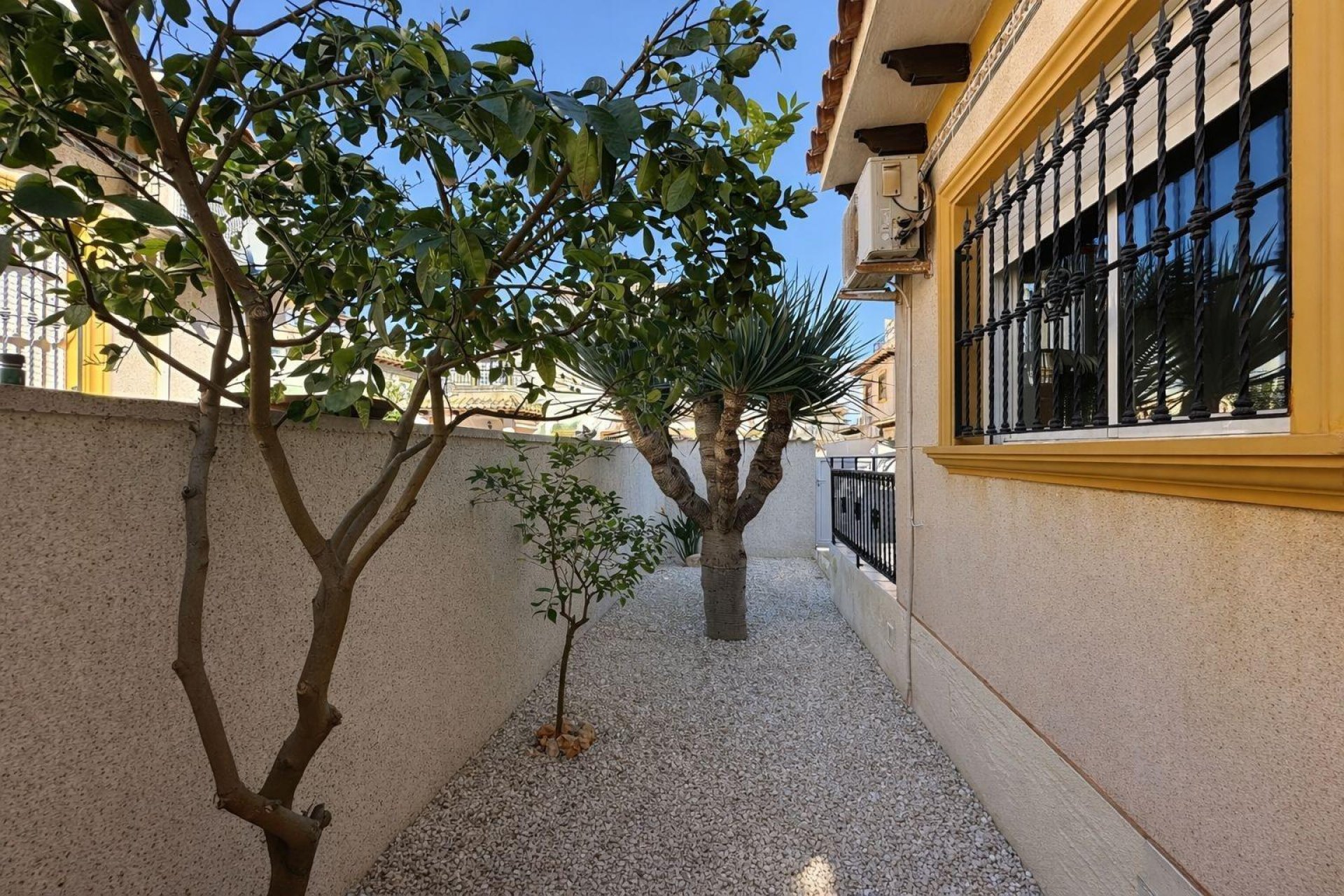Resale - Townhouse * - Torrevieja * - La Siesta *