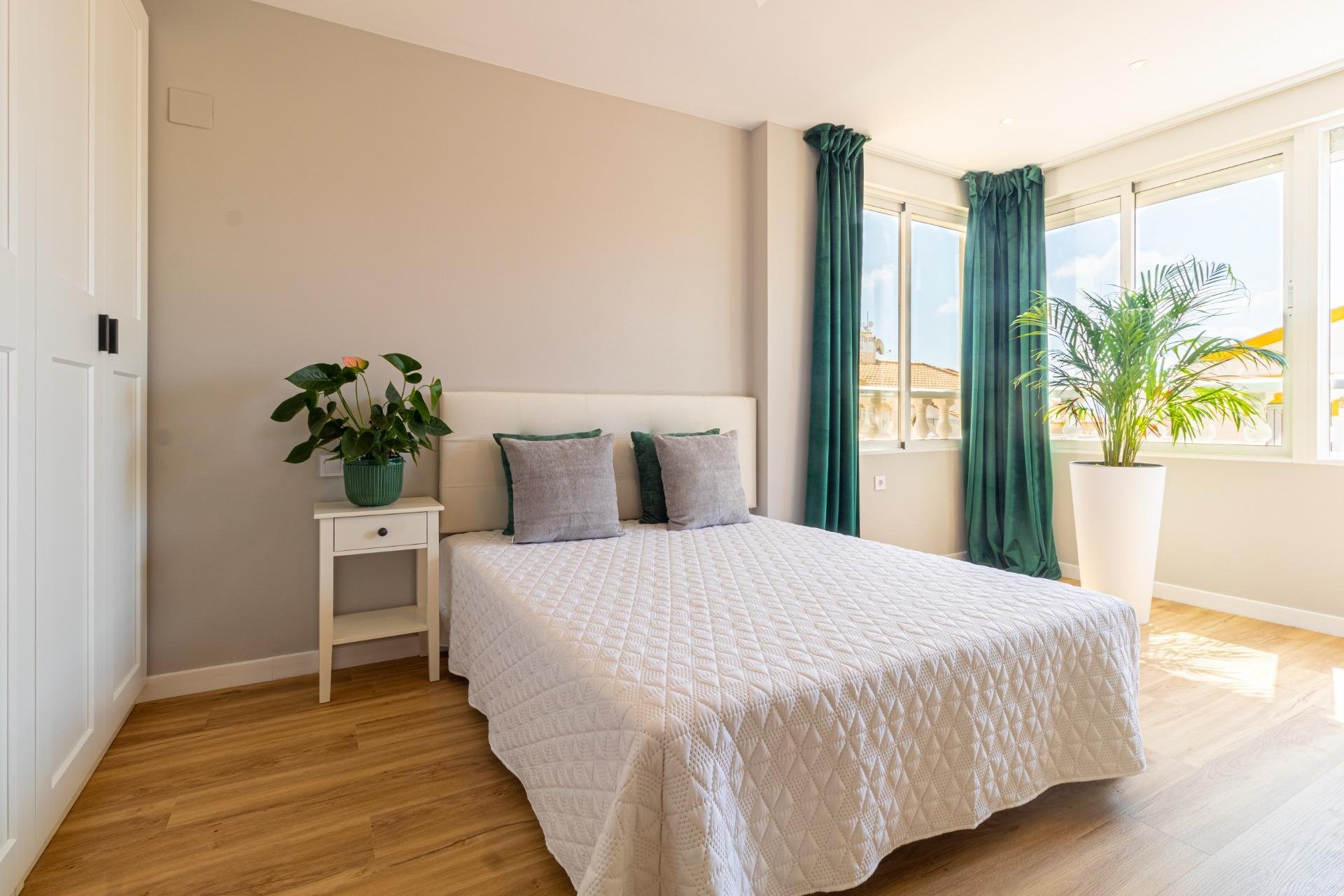 Resale - Townhouse * - Torrevieja - Los Altos *