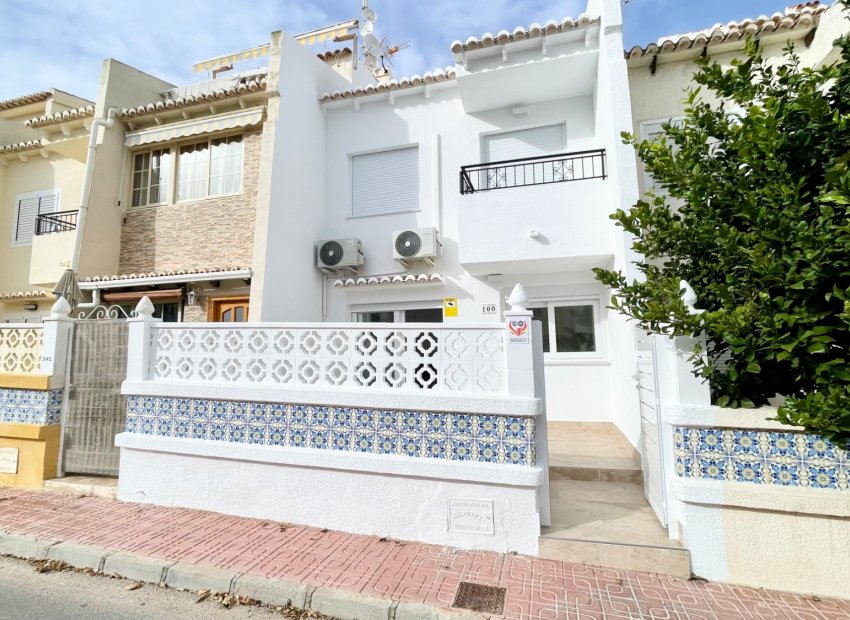 Resale - Townhouse * - Torrevieja - Los Balcones *