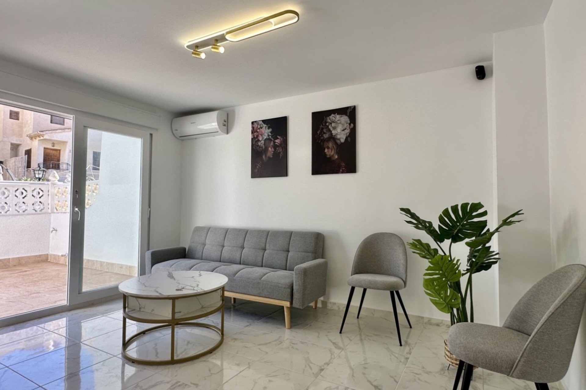 Resale - Townhouse * - Torrevieja * - Los Balcones *